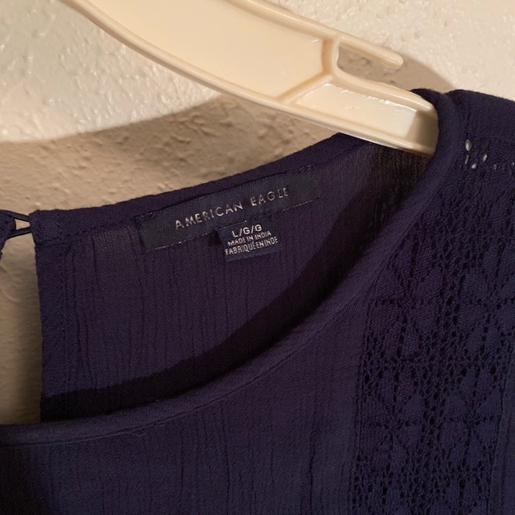 Blue flutter sleeve floral tee - Picture 2 of 3